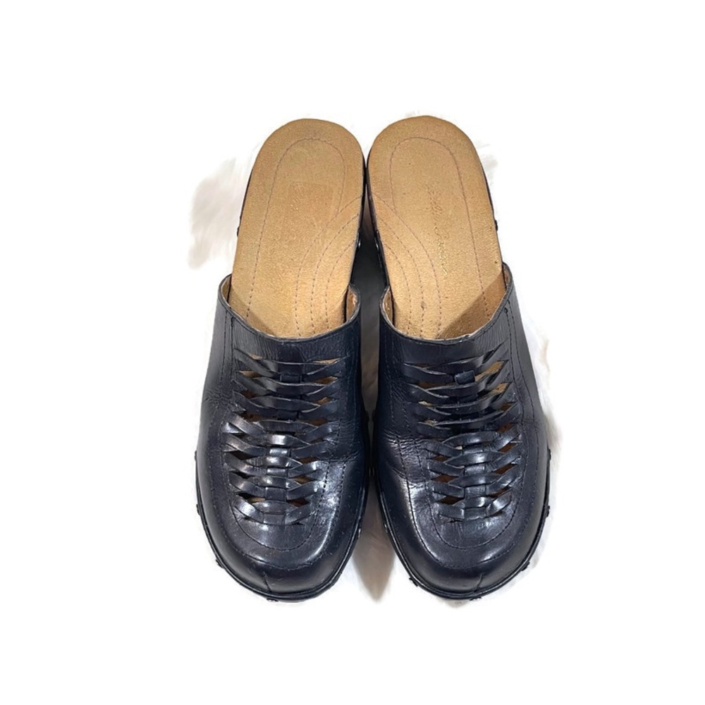 Eddie Bauer Women’s Black Braided Leather Mule Clogs